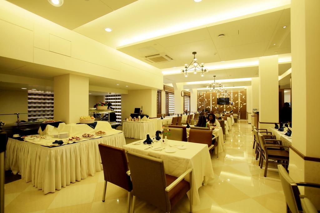 Hotel Africana Kampala Ngoại thất bức ảnh