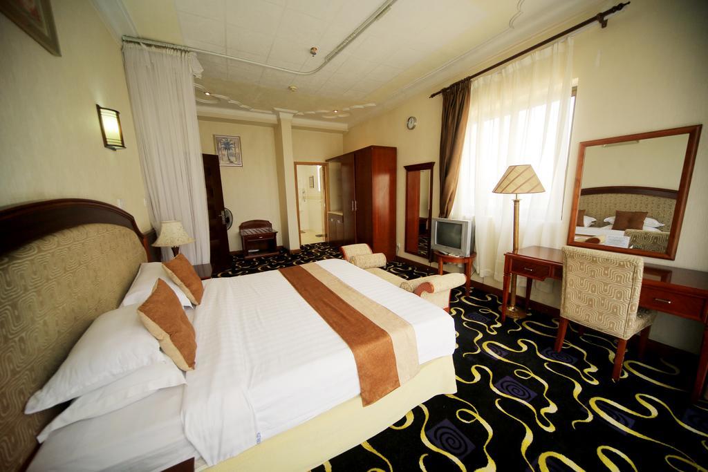 Hotel Africana Kampala Ngoại thất bức ảnh