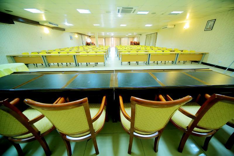 Hotel Africana Kampala Ngoại thất bức ảnh