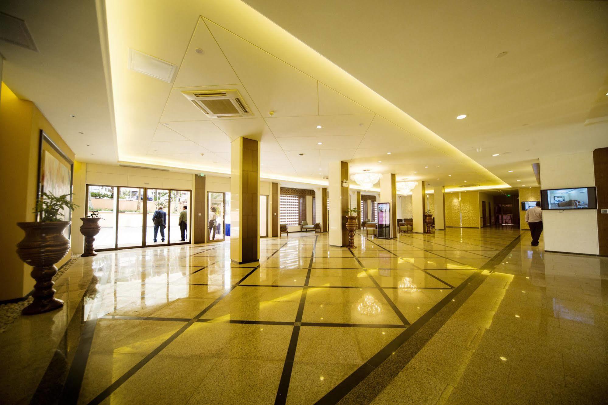 Hotel Africana Kampala Ngoại thất bức ảnh