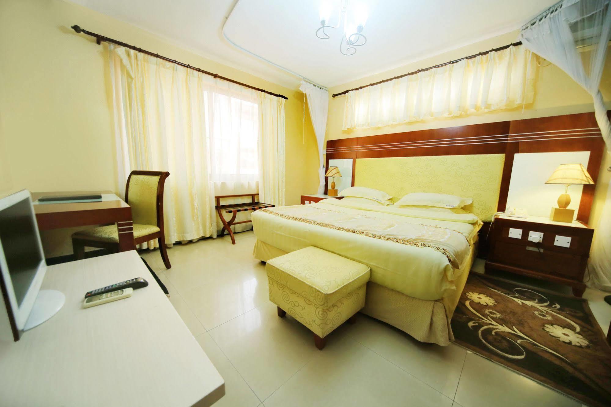 Hotel Africana Kampala Ngoại thất bức ảnh