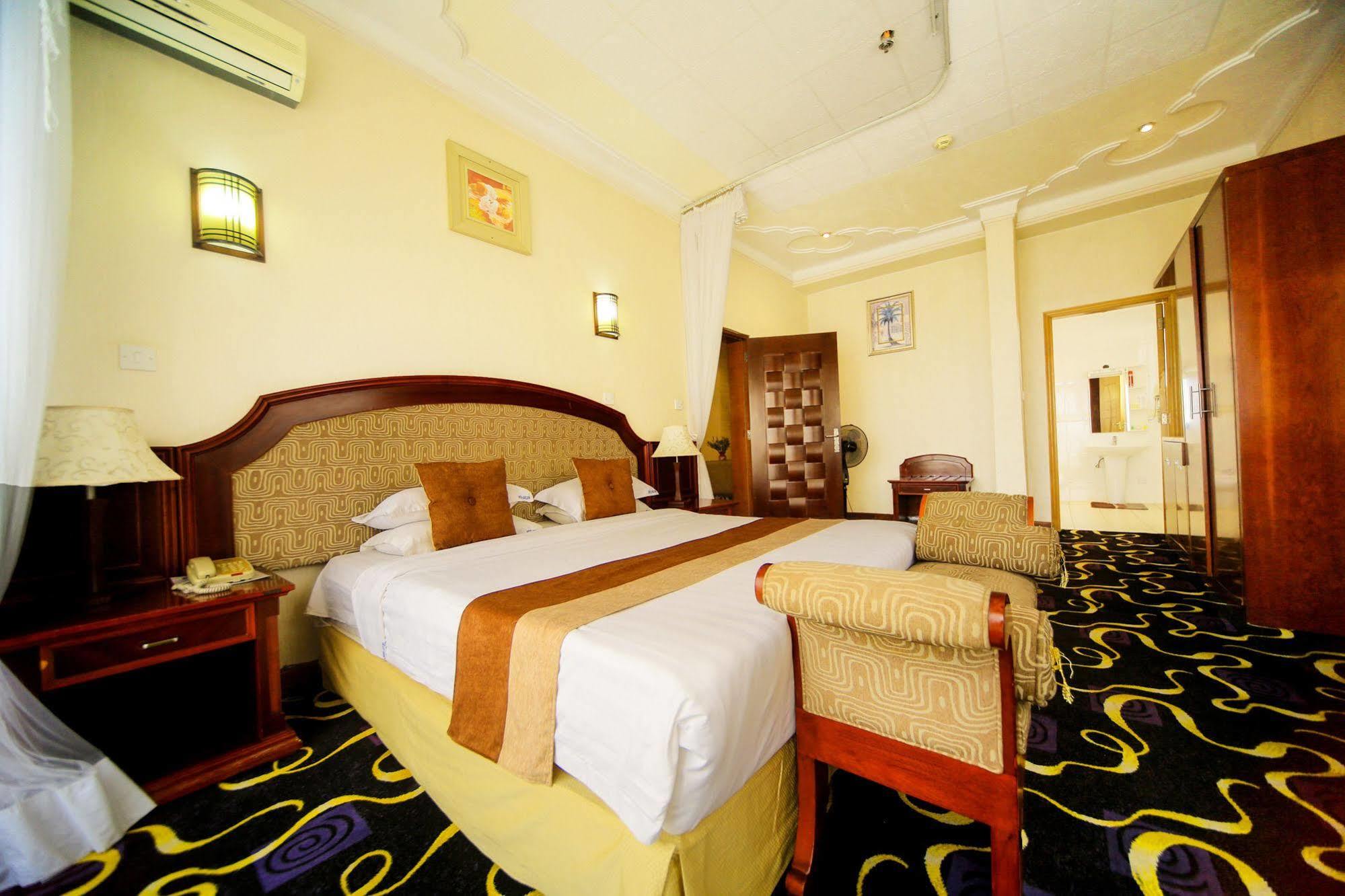 Hotel Africana Kampala Ngoại thất bức ảnh